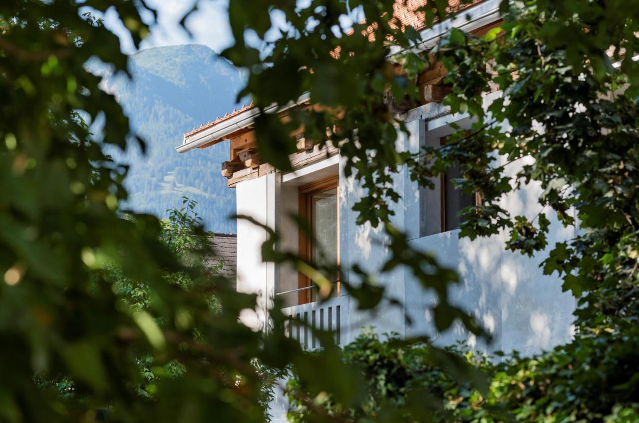 Casa Caminada Hotel Fürstenaubruck Buitenkant foto
